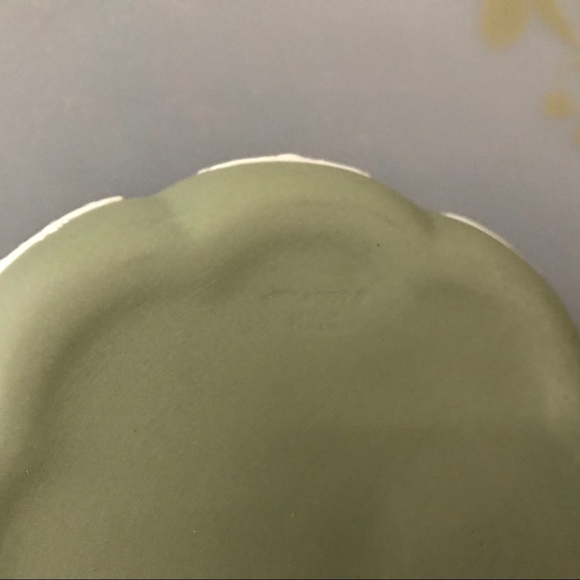 VTG Wedgwood Cream & Sage Green Box Neoclassical Motif NEW Condition - Picture 13 of 16